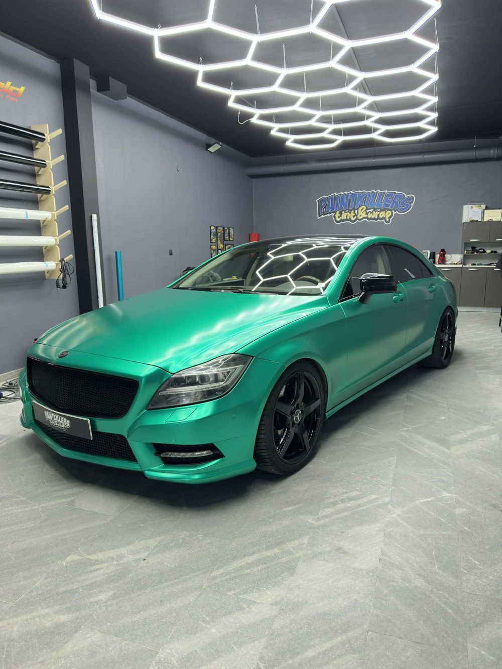 Цветно фолио — зелен Mercedes CLS